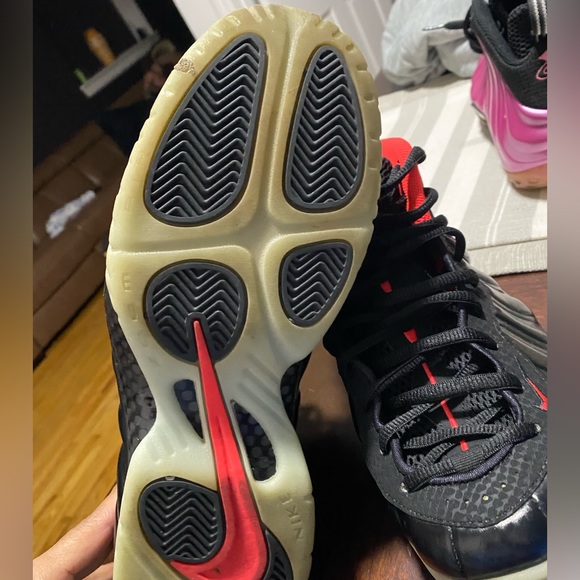 2014 Air foamposite pro Yeezy used but and very good condition no box  size 10 - Picture 2 of 5
